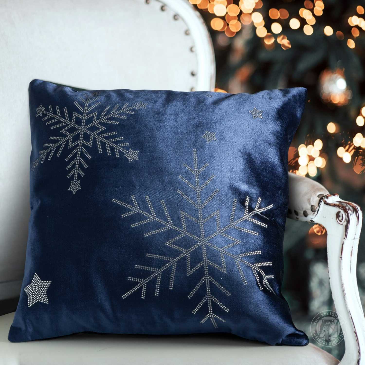 Vianočná obliečka na vankúš VLOČKY 45x45cm granátová/strieborná