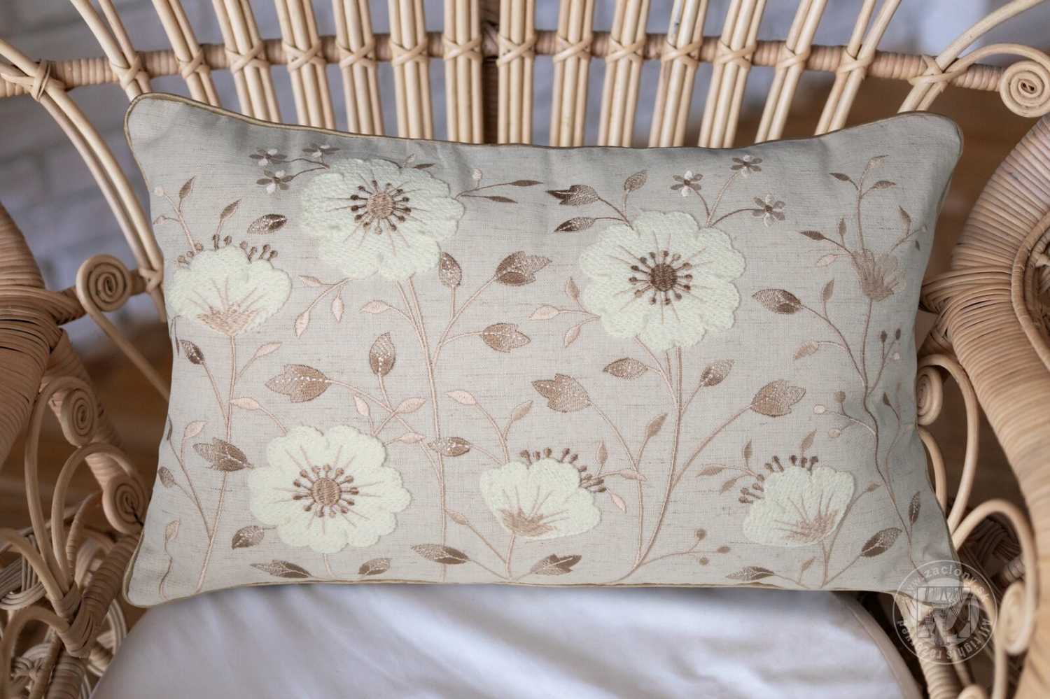 Veľkonočná obliečka na vankúš JAR/123 30x50cm béžová/biela