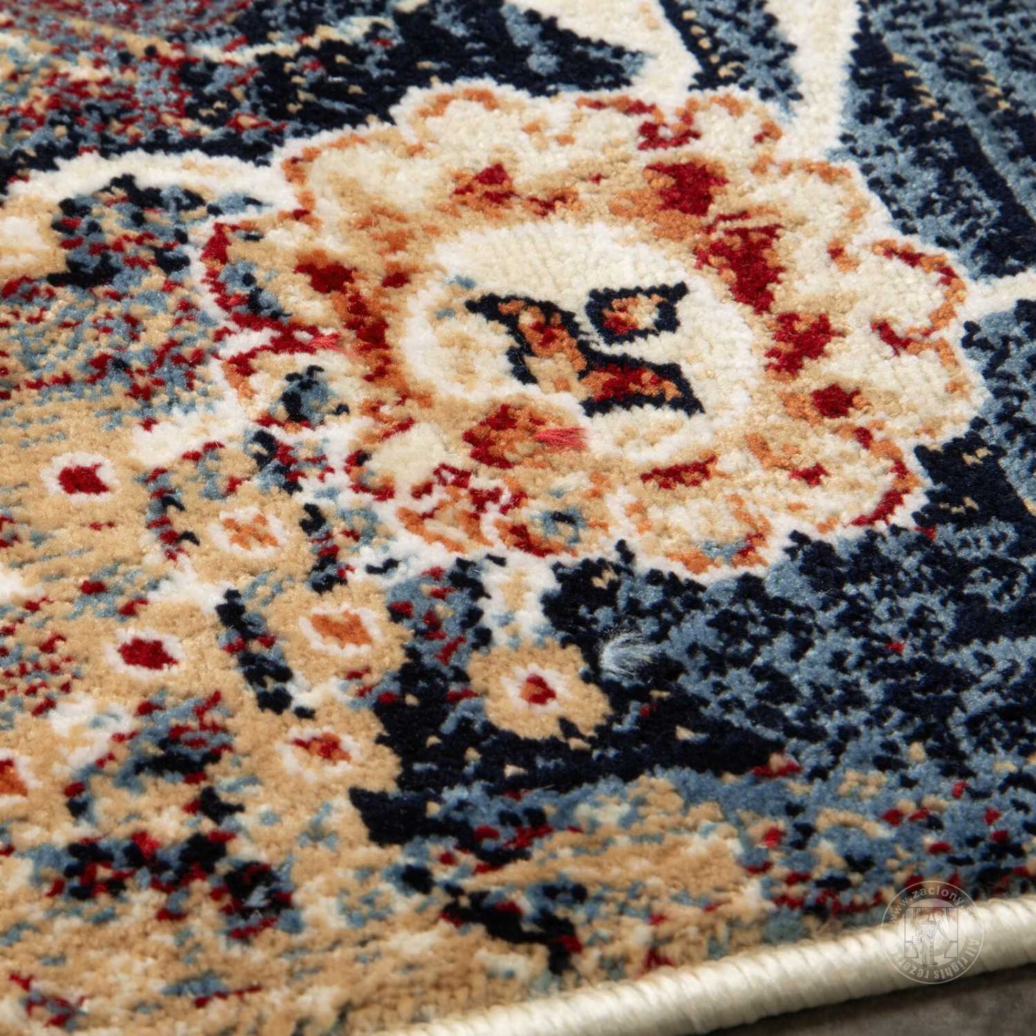 Kusový koberec NATURA krémový