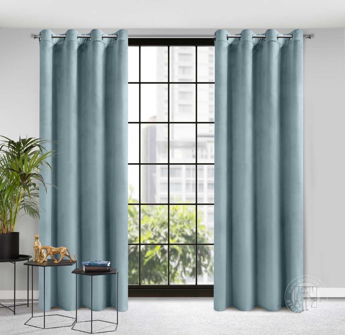 Záves ROSA na krúžkoch svetlomodrý 140x250cm