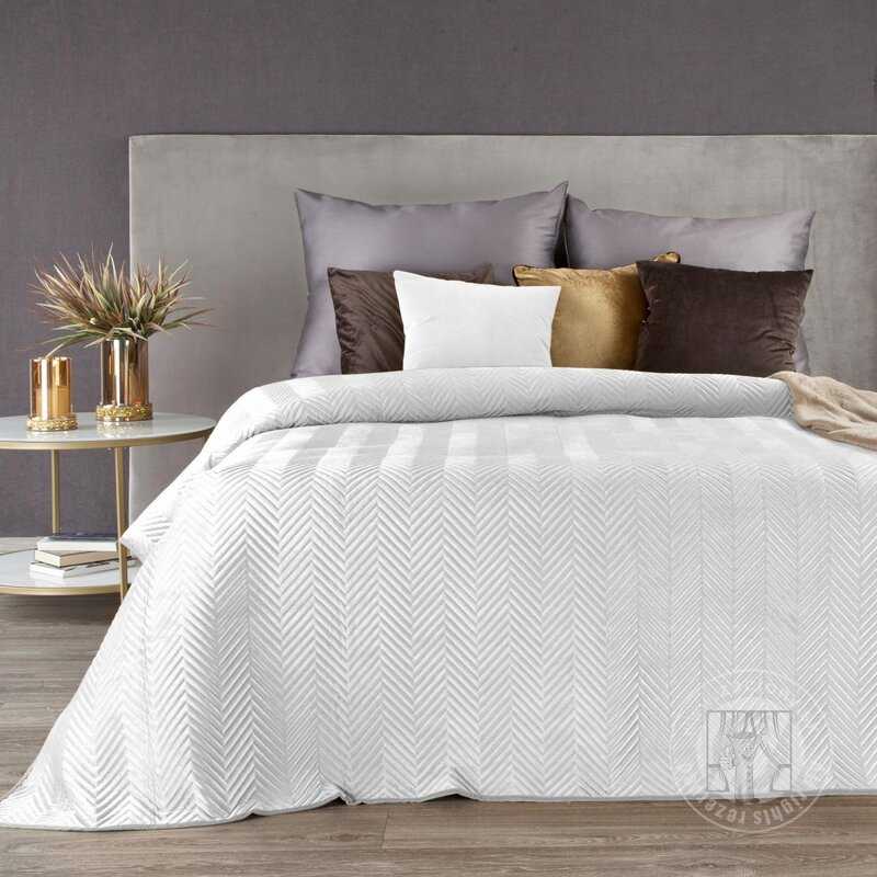 Zamatový prehoz na posteľ SOFIA 220x240 cm biely