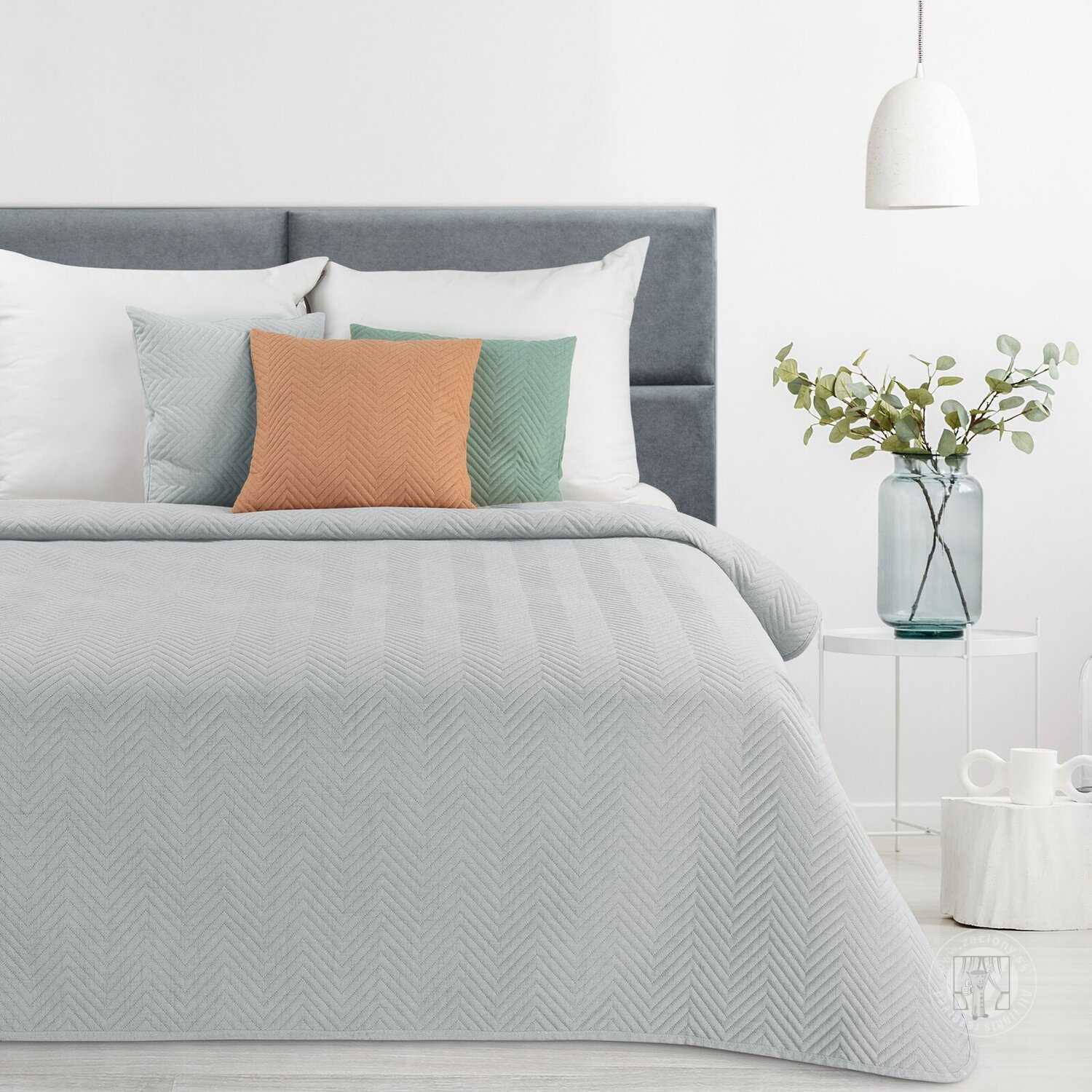 Prehoz na posteľ s ľanovou štruktúrou LEN3 200x220 cm strieborný