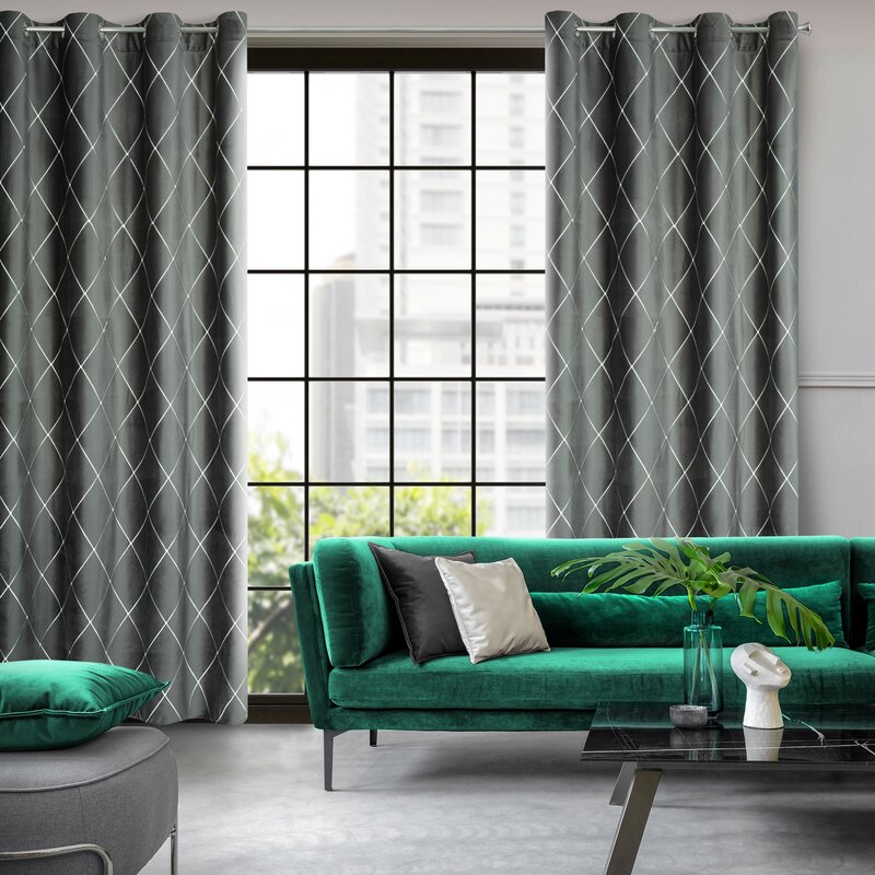 Záves PIERRE CARDIN MARGO na krúžkoch sivý/strieborný 140x250cm 140x250