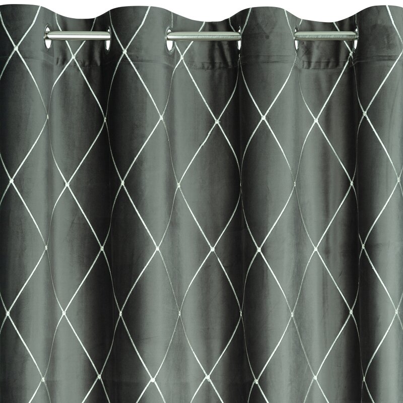 Záves PIERRE CARDIN MARGO na krúžkoch sivý/strieborný 140x250cm 140x250