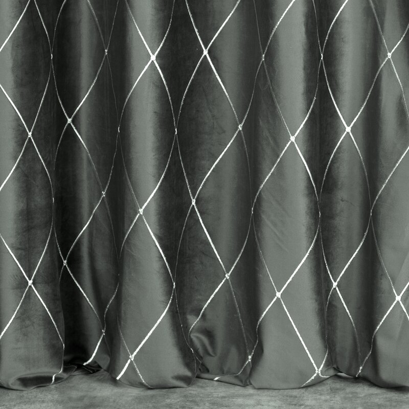 Záves PIERRE CARDIN MARGO na krúžkoch sivý/strieborný 140x250cm 140x250