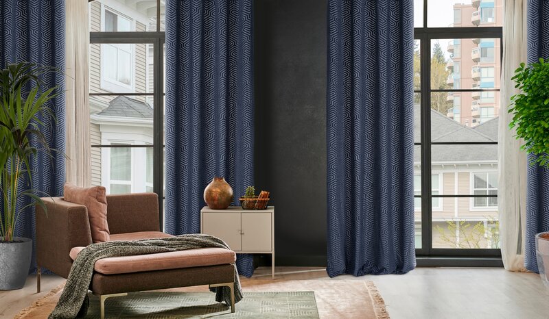 Záves PIERRE CARDIN INGA na krúžkoch granátový 140x250cm 140x250