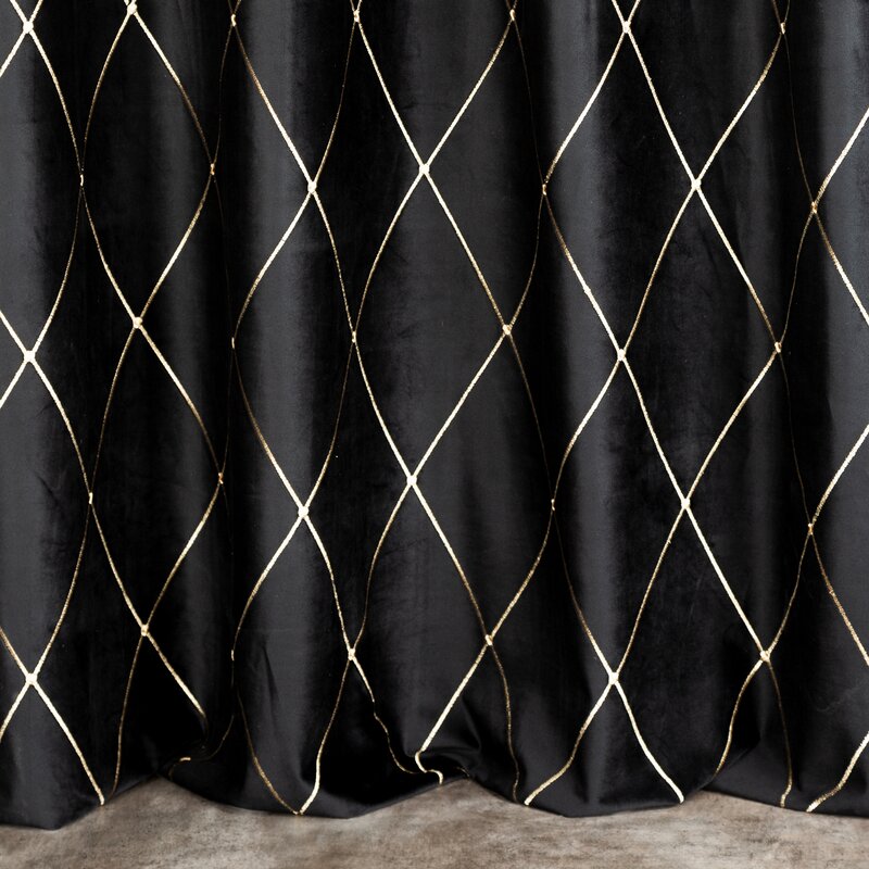 Záves PIERRE CARDIN MARGO na krúžkoch čierny/zlatý 140x250cm 140x250