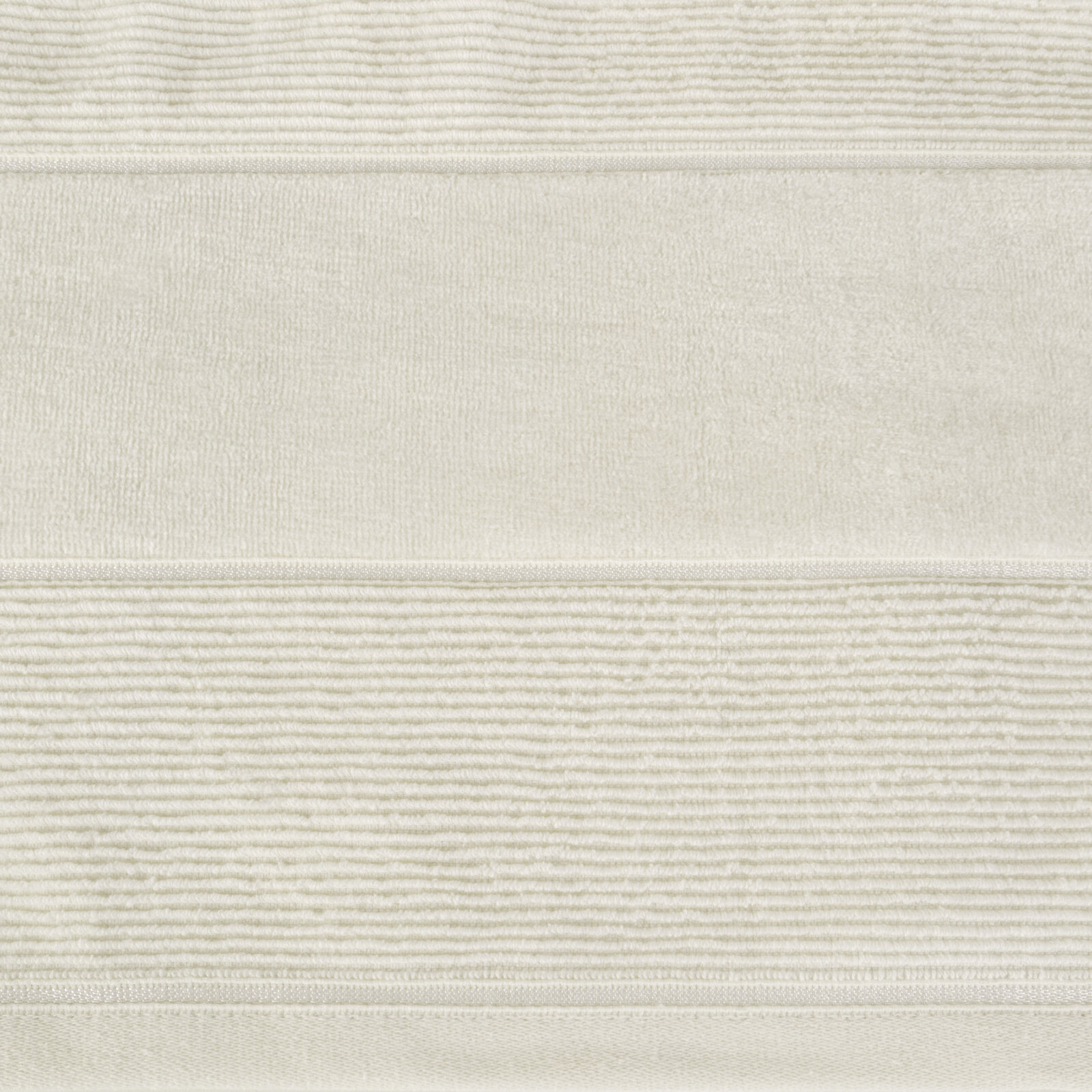 Osuška EMMA 70x140 cm krémová 02 70x140