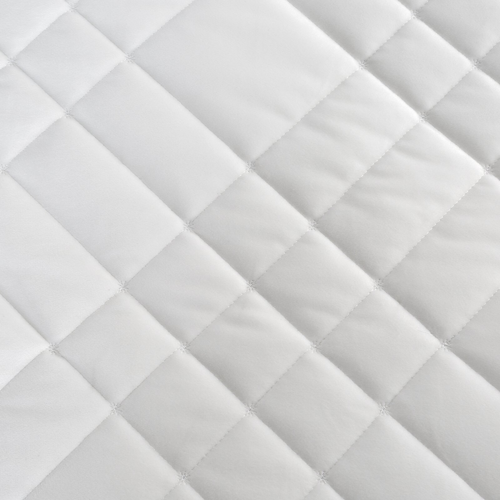 Zamatový prehoz na posteľ RIA6 170x210 cm biely 170x210